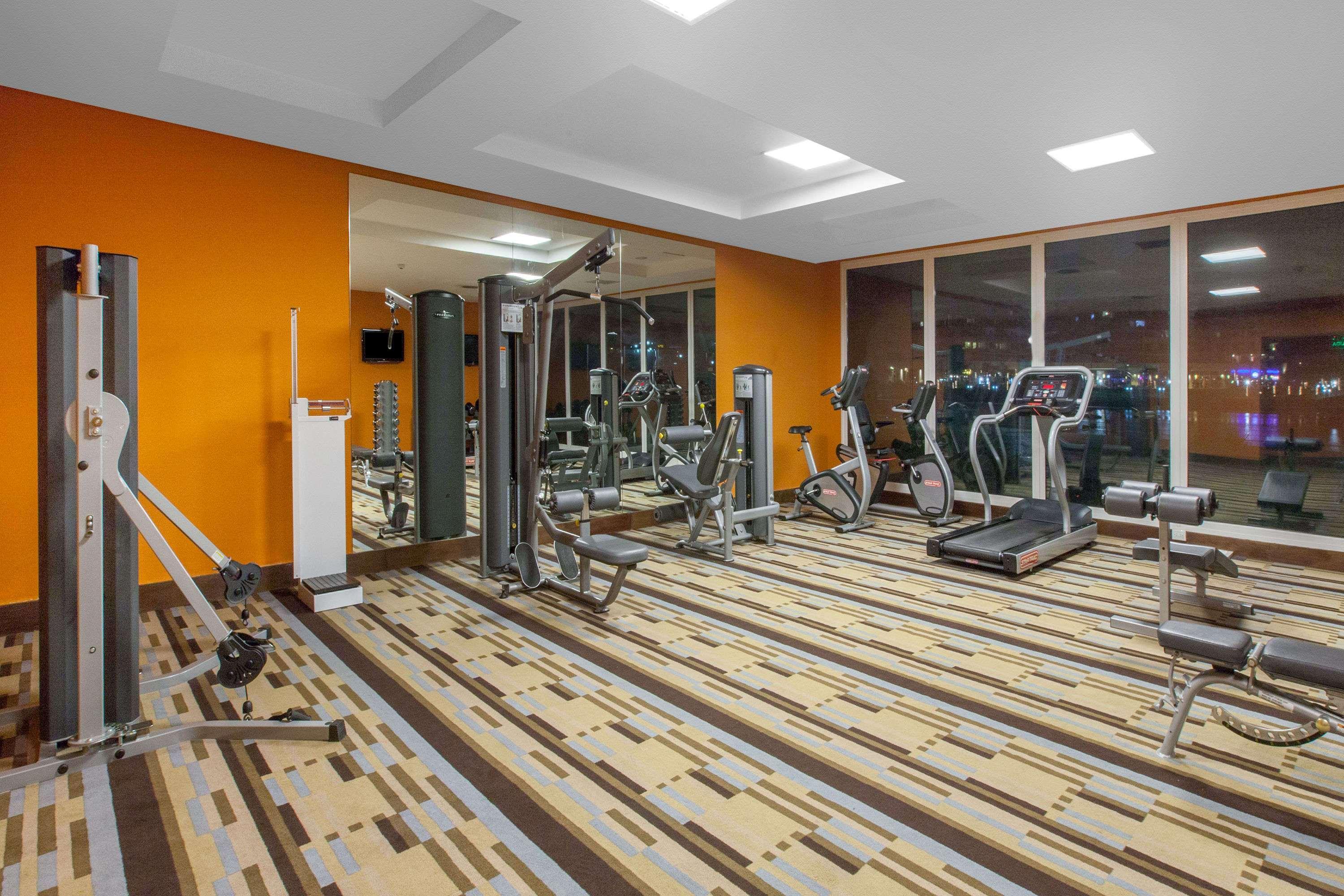 蒂格雷温德姆诺代尔塔酒店 - 布宜诺斯艾利斯 外观 照片 The gym at the hotel